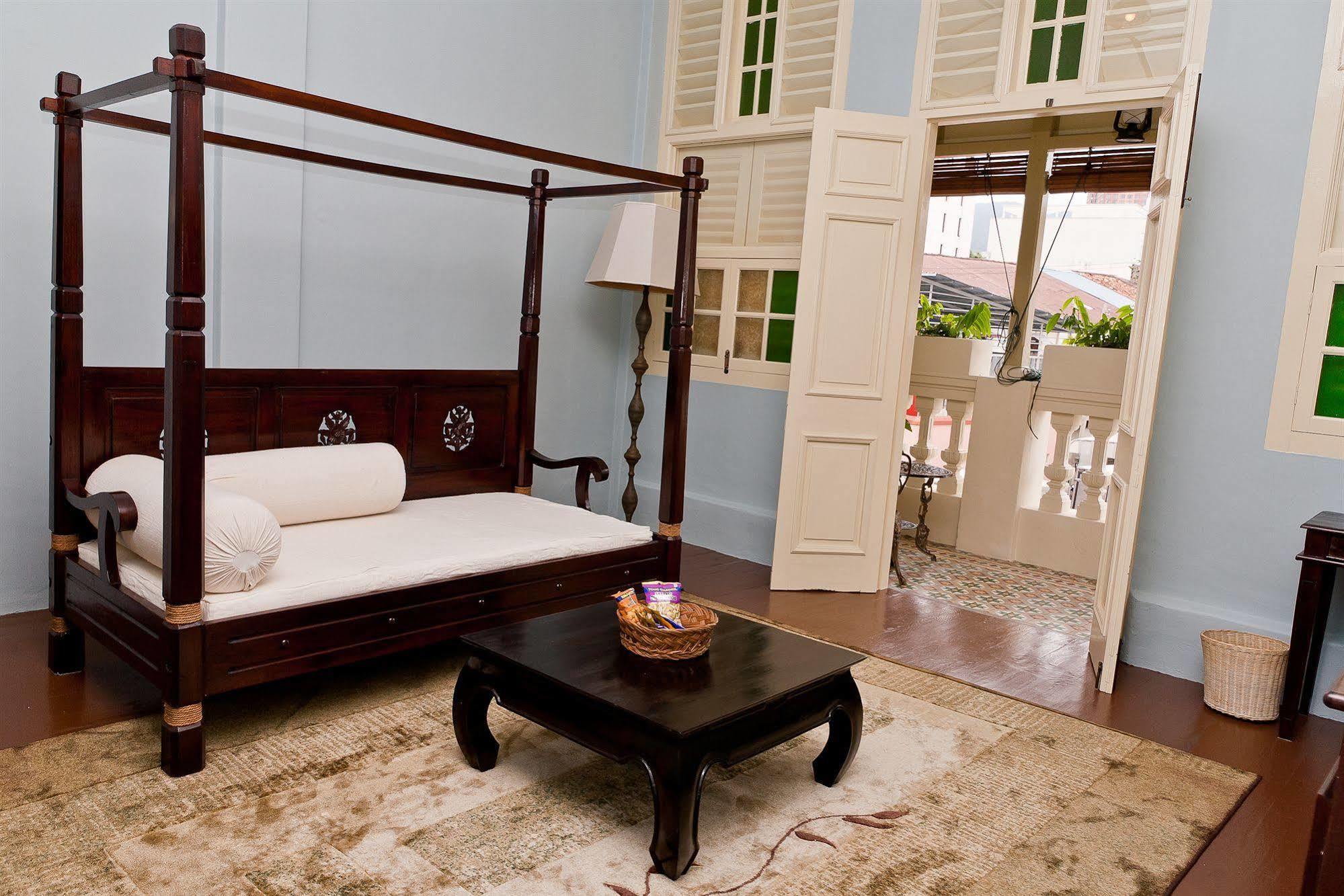 Palanquinn Heritage Suites Джордж Таун Екстериор снимка